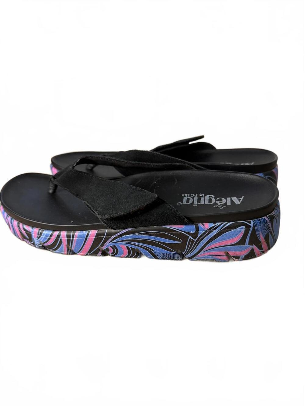 Alegria Astara Wedge Sandals 10.5 I Got You Babe Black Leather Thongs Resort